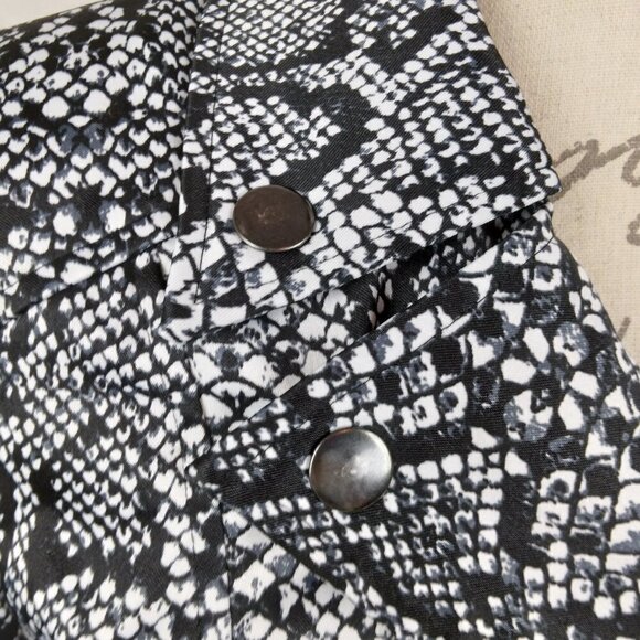 NY Collection | Snake Reptile Print Moto Jacket Black | Size M - Picture 4 of 11